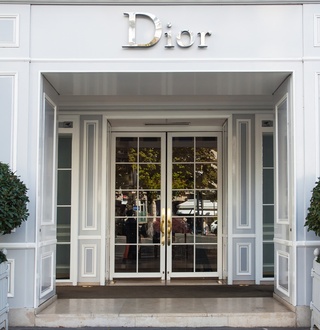 13 rue de la Paix, 24 Faubourg et autres lieux sacrés du luxe