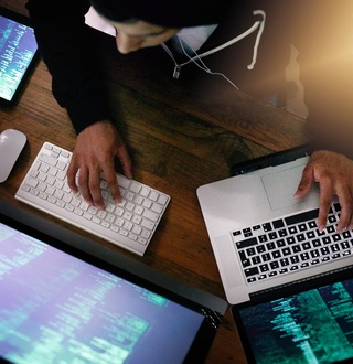 S’adapter au nouvel environnement des risques : peut-on assurer le risque cyber ?