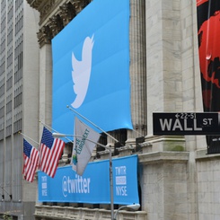 Twitter vs Facebook : une analyse comparée de deux introductions en bourse